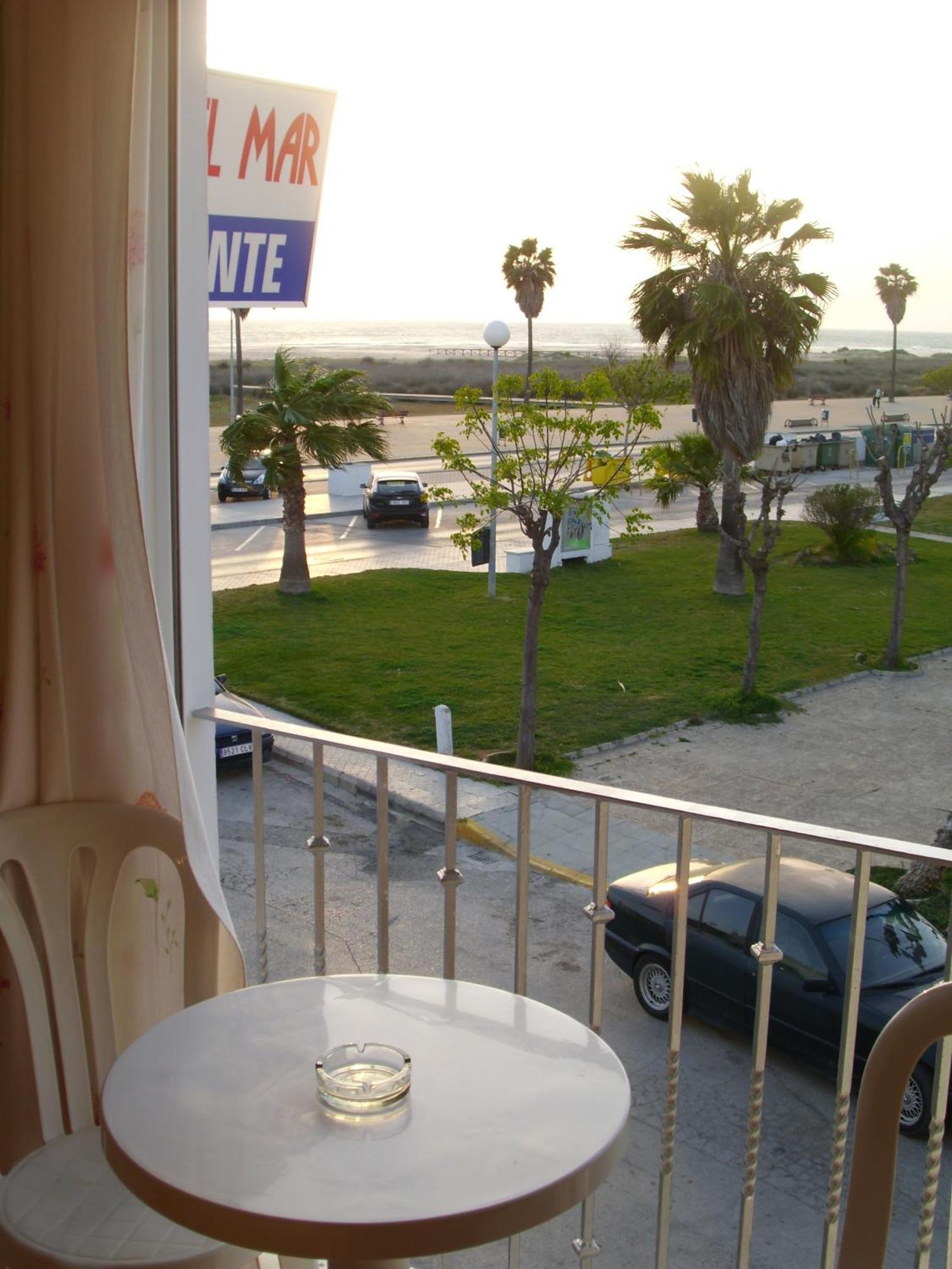Hostal Sonrisa Del Mar Conil De La Frontera Eksteriør bilde