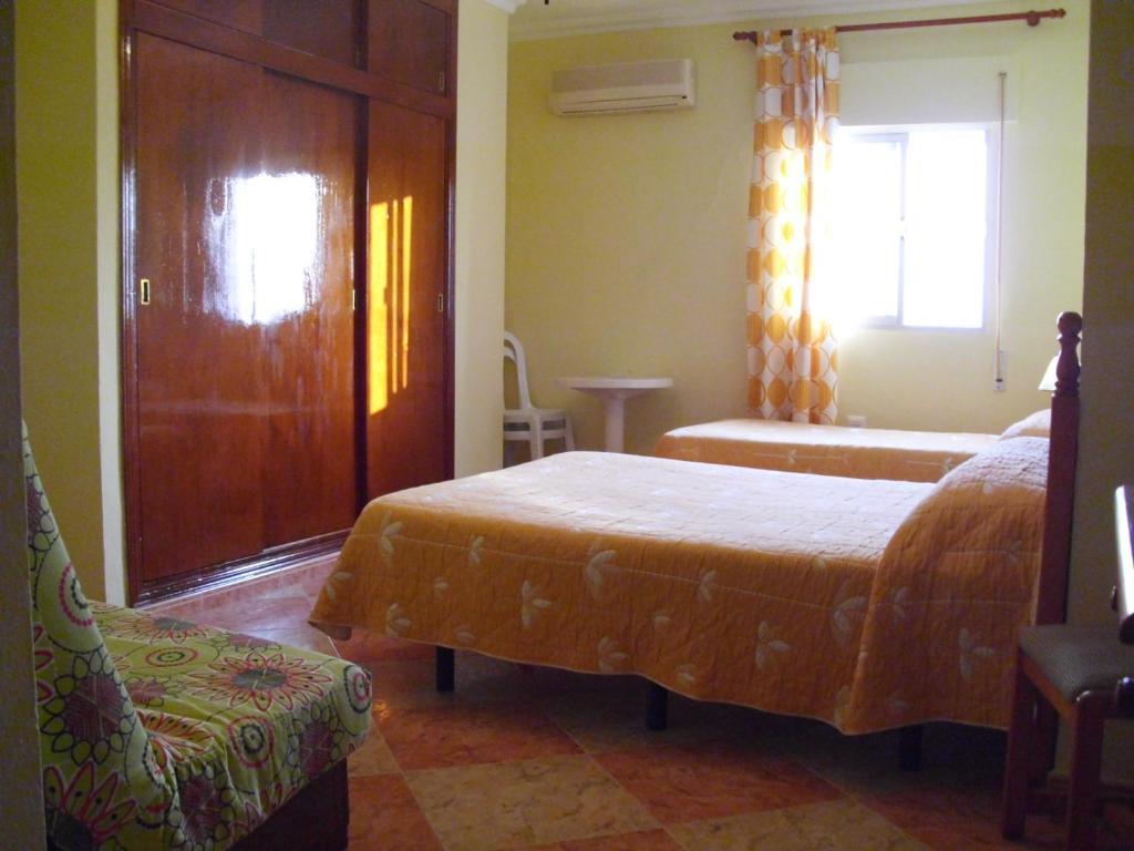 Hostal Sonrisa Del Mar Conil De La Frontera Rom bilde